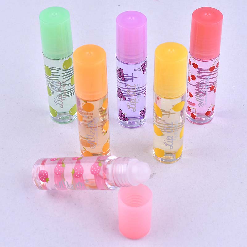 Transparent moisturizing lip oil